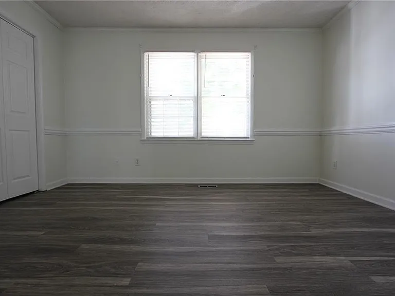 818 Springlake Rd — Photo 16