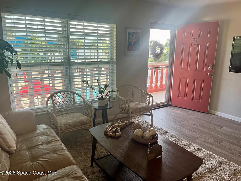 300 Monroe Ave #21 — Photo 18