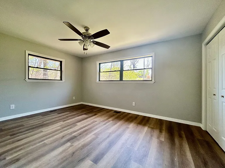 12 Newport Cir — Photo 9