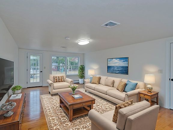 5th image of 1066 Piper Rd