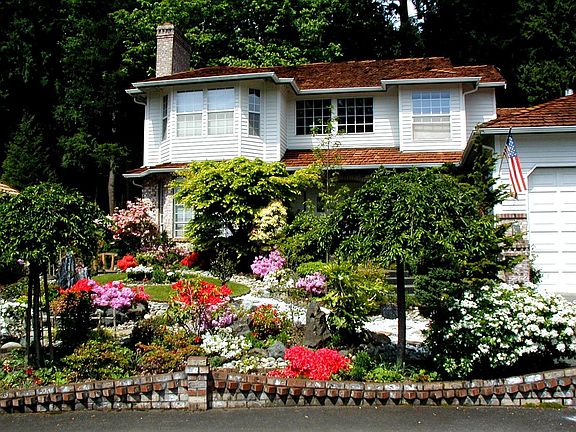 Front gardens, brickwork