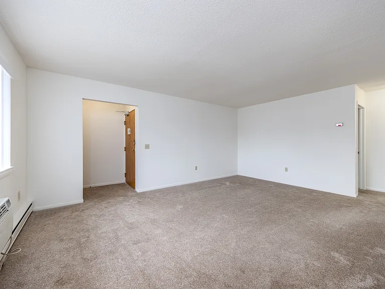 Clintwood Apartments — Photo 14