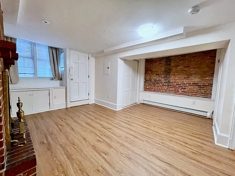 95 W Cedar St #1 — Photo 8