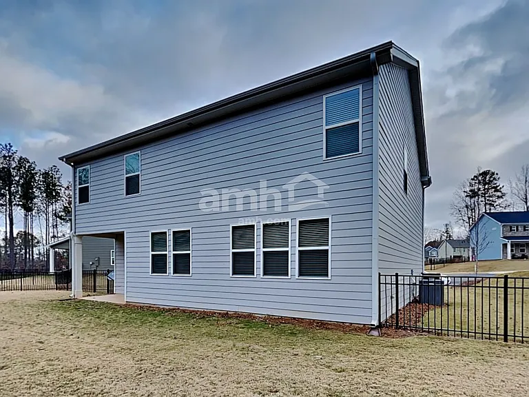 317 Bourne St — Photo 31