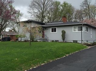 314 Woodmont Dr, Englewood, OH