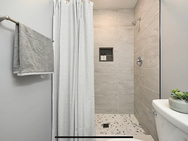 1910 Fox Way — Photo 13
