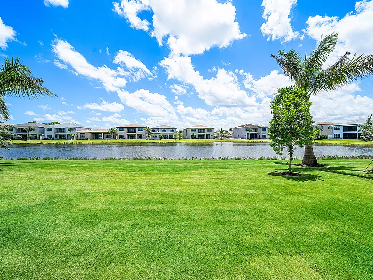 9516 Riverside Park Dr — Photo 62