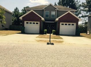 32 Pine Meadow Cir, Elmore, AL 36025