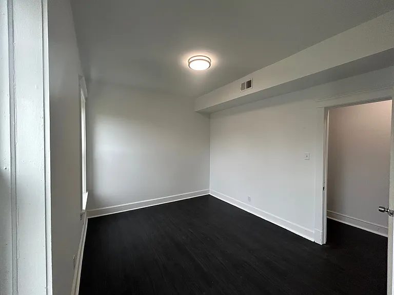 704 W Garfield Blvd #2 — Photo 7