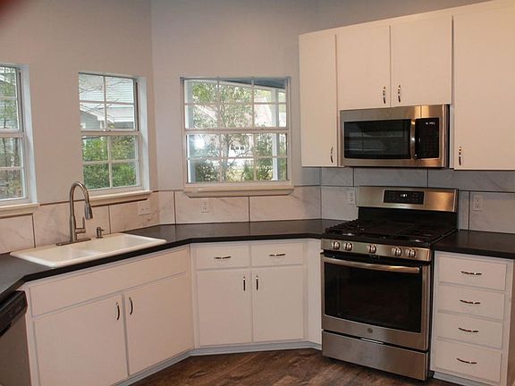 5th image of 1737 Bolton Village Ln