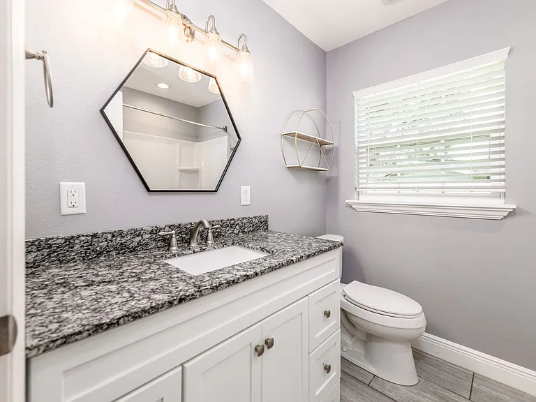 1661 Algonquin Dr — Photo 18