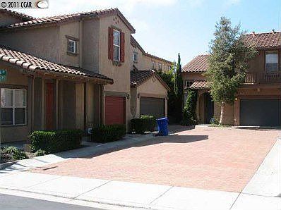1st image of 104 Adobe Ct
