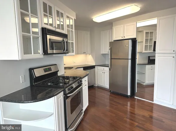 50 Belmont Ave APT 916, Bala Cynwyd, PA 19004