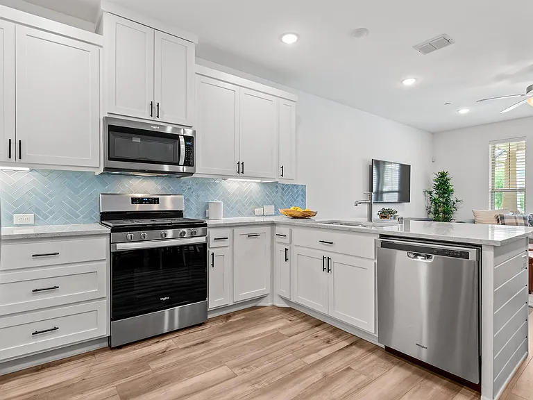 2529 Barnwood Ln — Photo 10