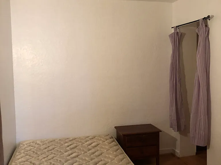 4235 Brooklyn Ave NE — Photo 6