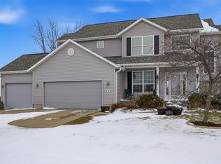 2499 Plymouth St, Marion, IA 52302