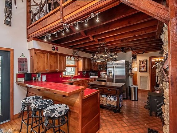 5th image of 15615 NE 21st Avenue Rd