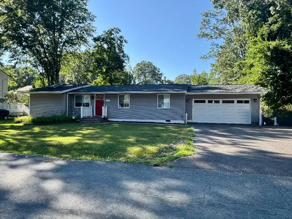 4912 Chestnut St, Shady Side, MD 20764