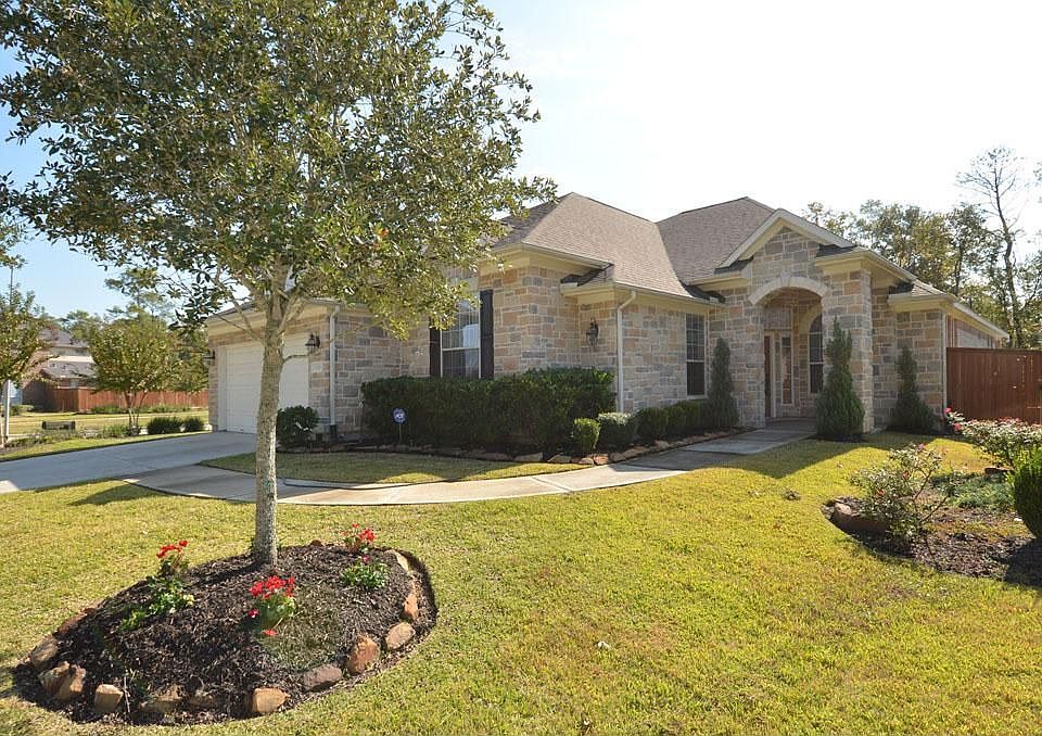 1st image of 18003 Hampton Hills Dr
