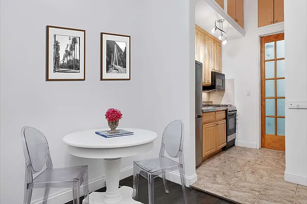 Sold by Cooper & Cooper Real Estate | media 16