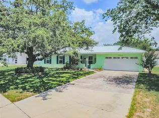 1022 Greenbriar Dr, Brandon, FL 33511