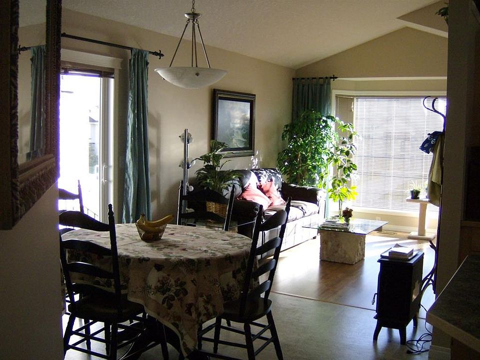 2nd image of 55 S Eversyde Grn SW