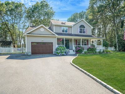 18 Wagon Wheel Lane, Center Moriches, NY, 11934