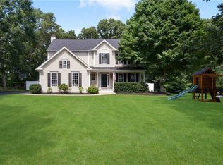 293 Castle Rocks Rd, Warwick, RI 02886