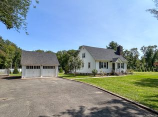 29 Benedict Rd, Bethel, CT 06801