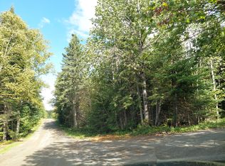 7 Marion Dr, Rangeley, ME 04970