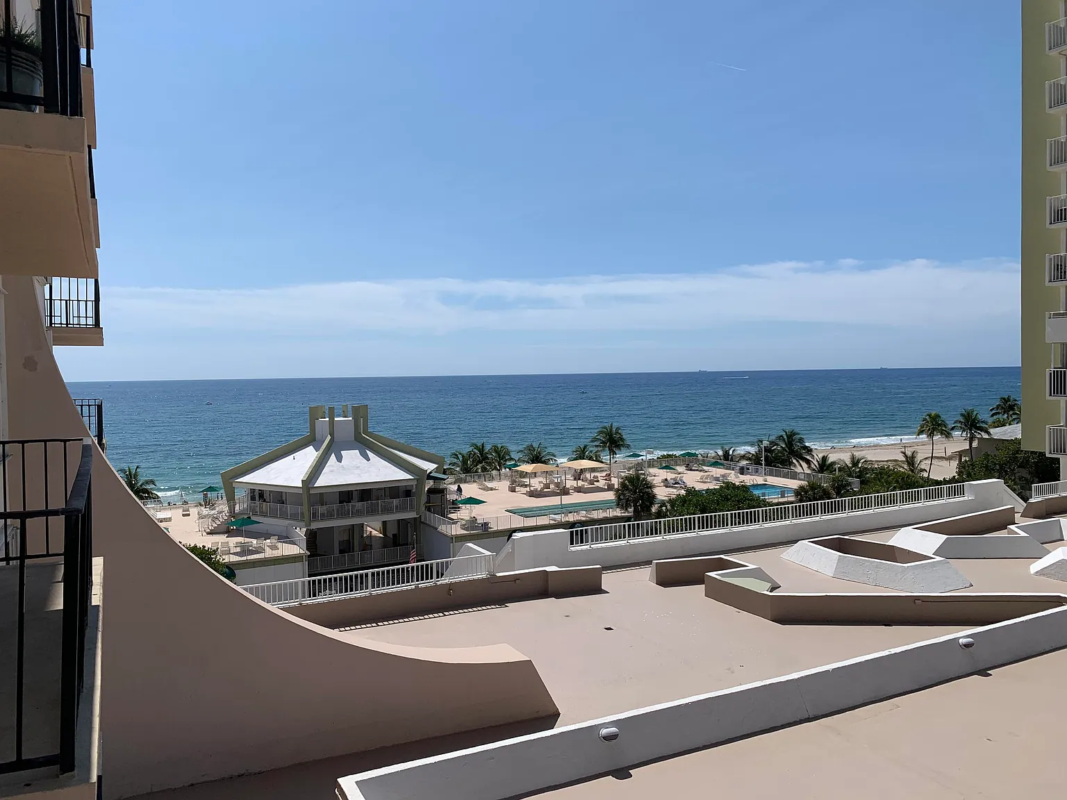 Pompano Beach Club North — Photo 2