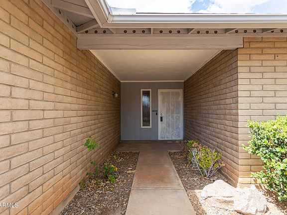 4th image of 1301 E BUCKHORN Drive