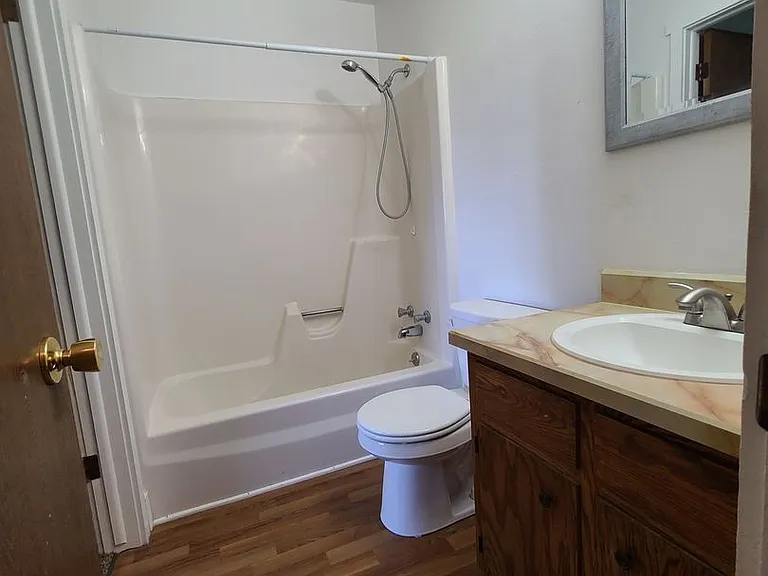 623 Willow Creek Ct — Photo 11