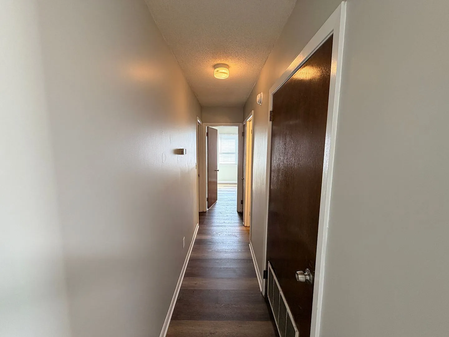 Charming 2 bedroom 1 bath duplex — Photo 1