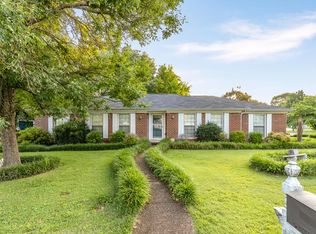 207 Caldwell Dr, Florence, AL 35633