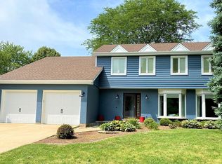 2346 Adler Ct, Lisle, IL 60532