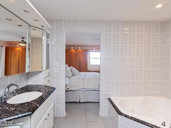 20180923163403472566000000-o