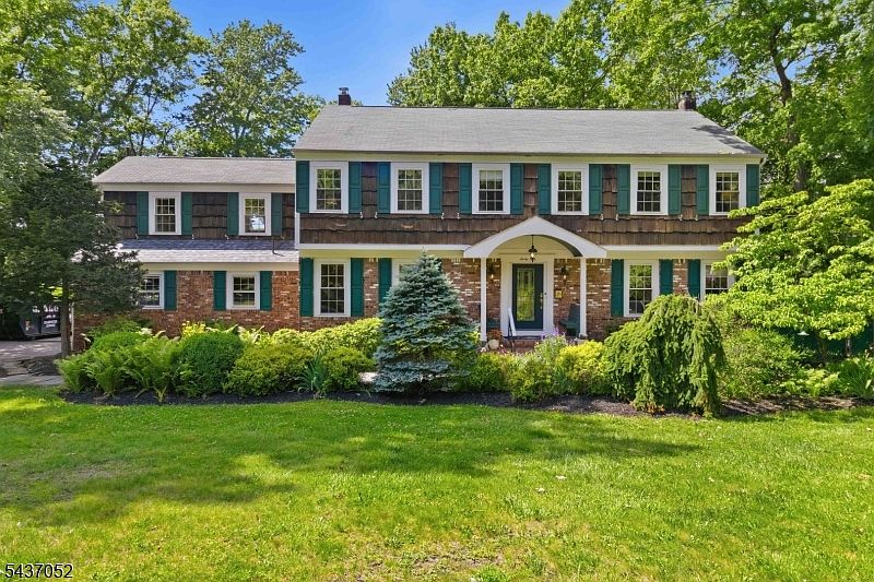 1st image of 39 Meadowbrook Rd