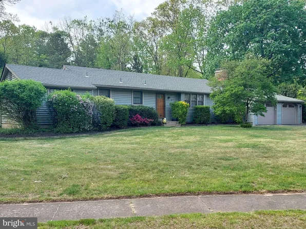 12 Bennett Way, Voorhees, NJ 08043