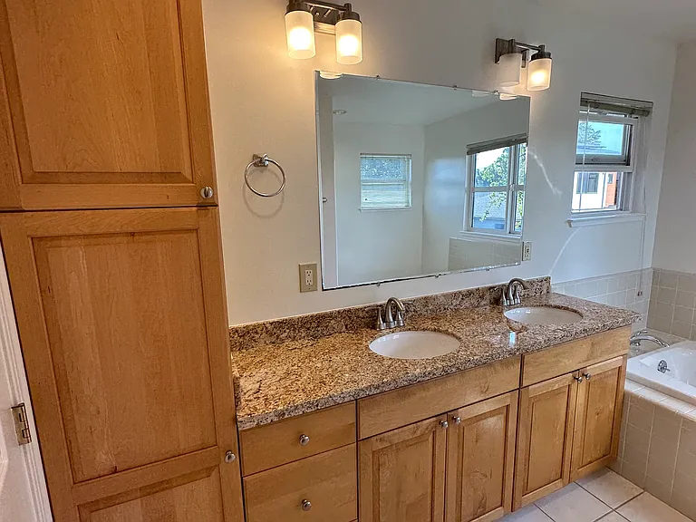 472 Bryan Ave — Photo 34