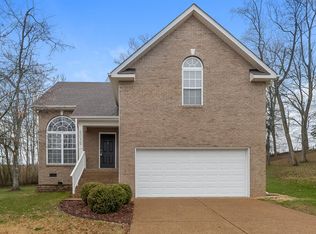 2032 Patrick Way, Spring Hill, TN 37174