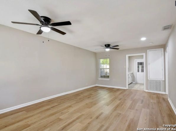 367 Babcock Rd