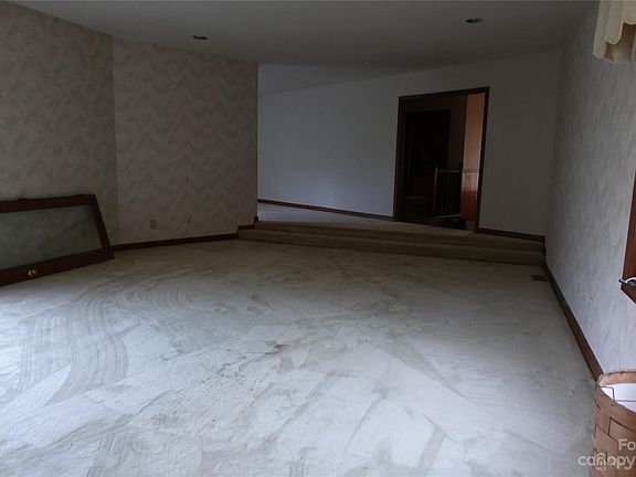 4th image of 135 Bren Ln