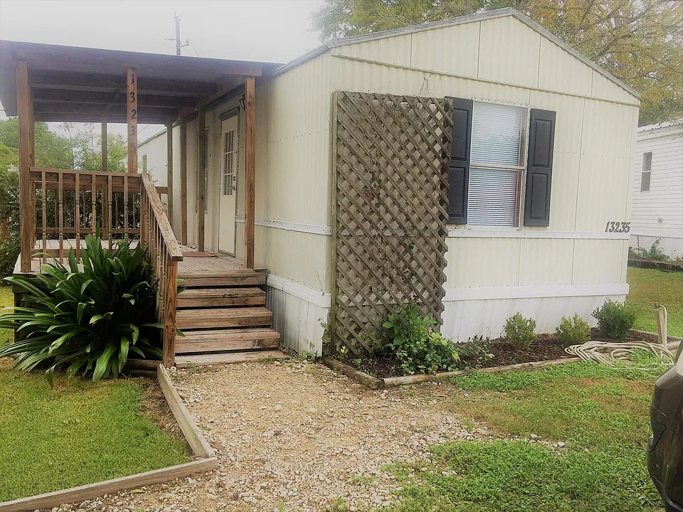 13235 Enchanted Ct