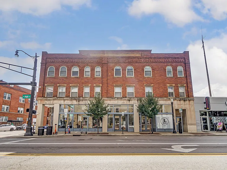 Day Companies Short North — Photo 19