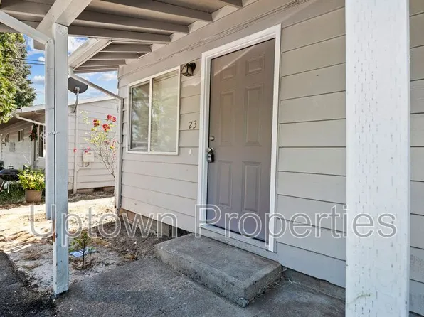 467 N Adair St APT 23, Cornelius, OR 97113