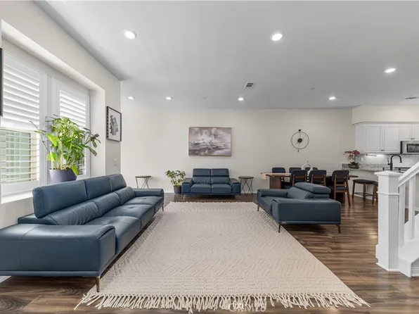 135 Neptune, Irvine, CA 92618