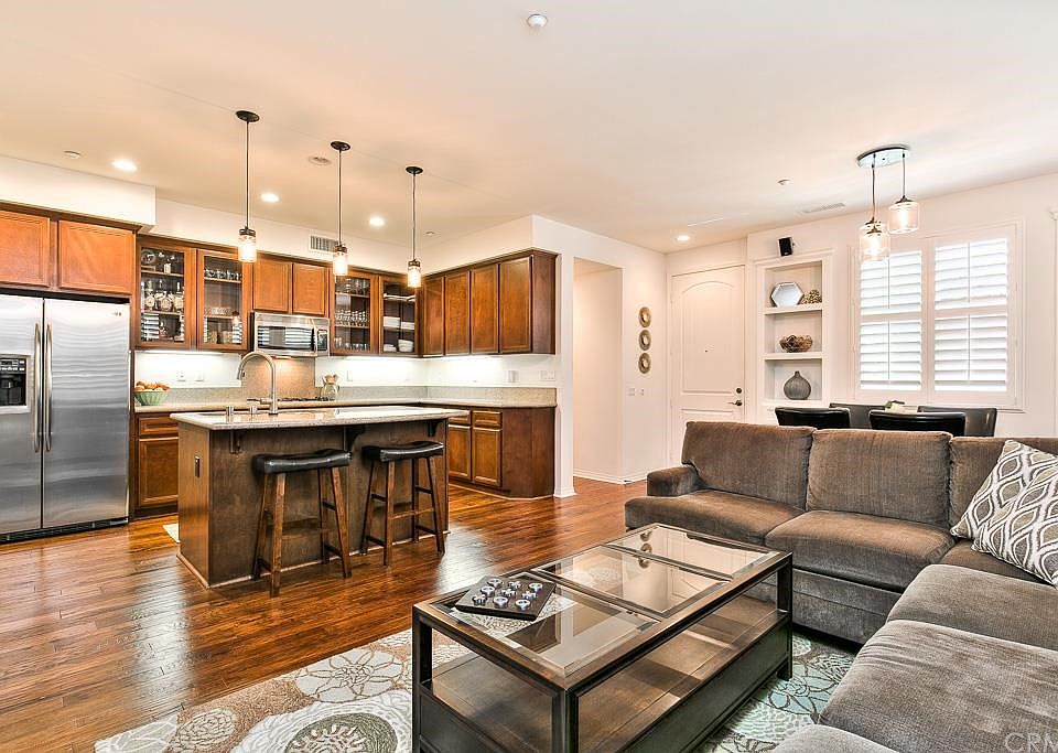1st image of 107 Playa Cir