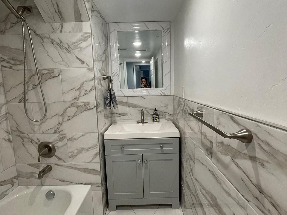 1st image of 5555 W Janette Ave