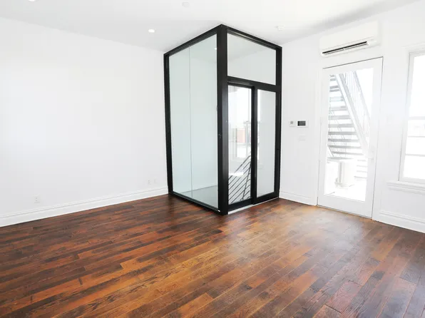 333 Tompkins Avenue image 30 of 33